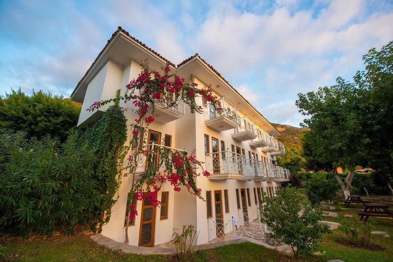 White Hotel Oludeniz Exterior photo