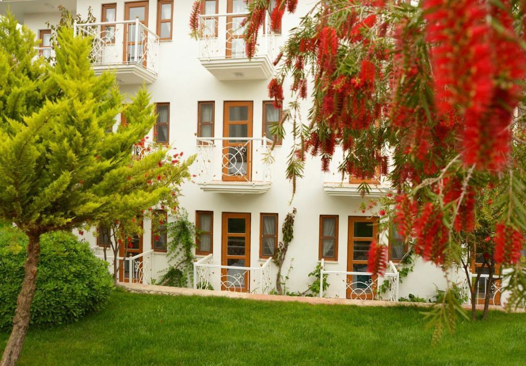 White Hotel Oludeniz Exterior photo