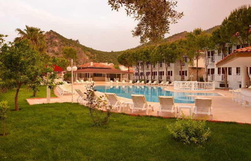 White Hotel Oludeniz Exterior photo